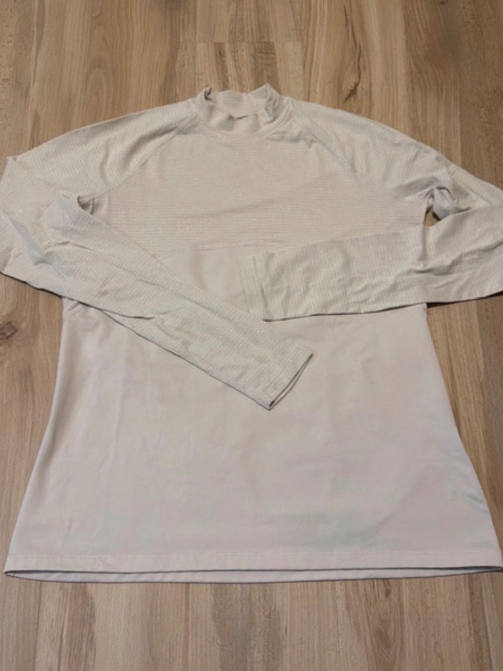 Nike long sleeve women’s workout top